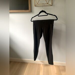 Athleta Salutation Stash Pocket Tight